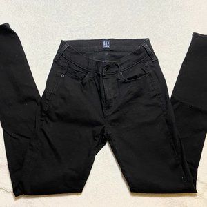 GAP Black Skinny Jeans (Size 25)